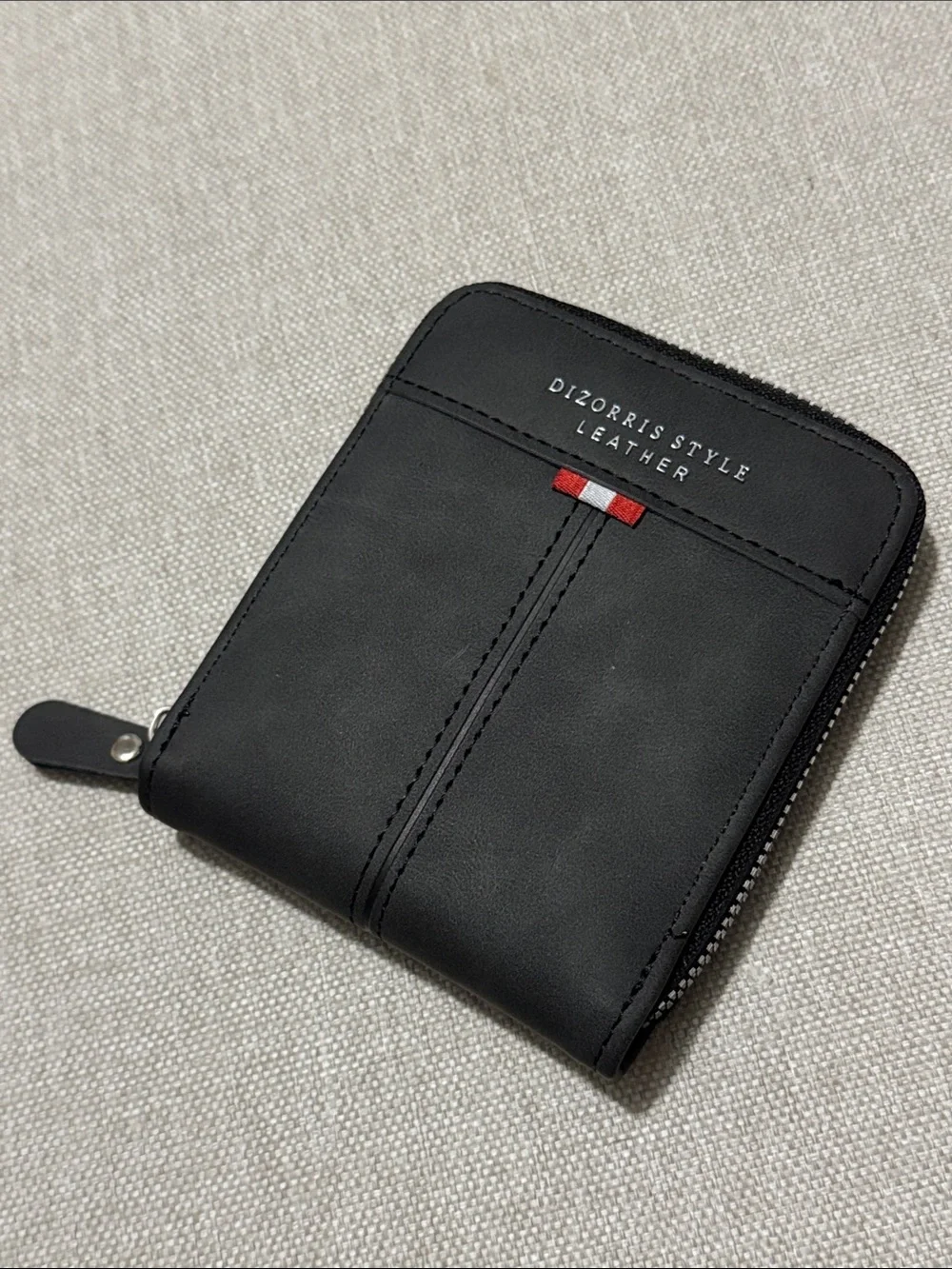 NWOT Unisex Leather Wallet-Compact Zip Around Style-Black-Multi Compartment